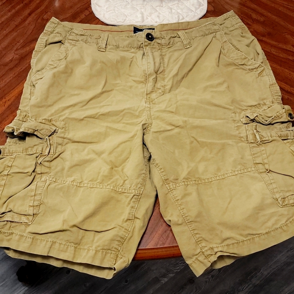 American Eagle Cargo Shorts
